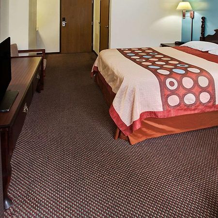 Super 8 By Wyndham Heath/Newark Hotel Luaran gambar