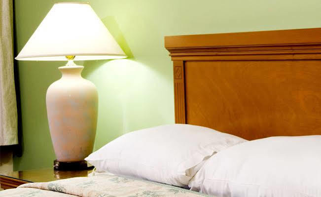 Super 8 By Wyndham Heath/Newark Hotel Luaran gambar